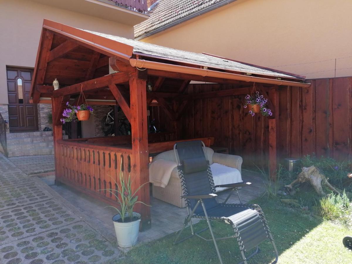 Apartman Trstinka Trstene ภายนอก รูปภาพ