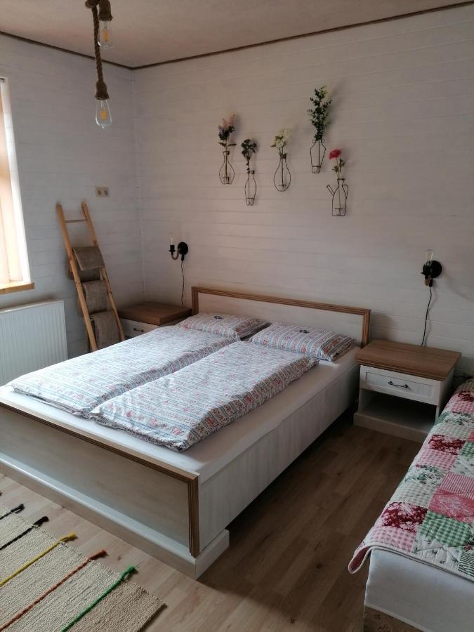 Apartman Trstinka Trstene ภายนอก รูปภาพ